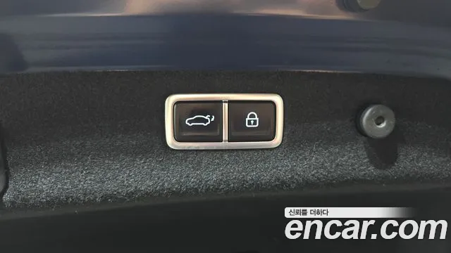 Genesis G70 — Фото автомобиля 27