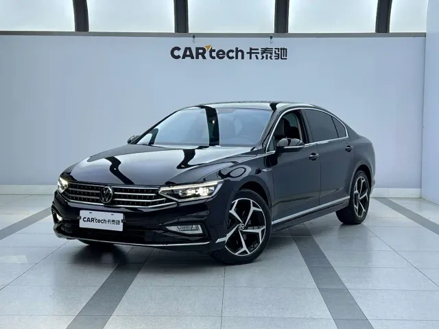 Фотография автомобиля — Volkswagen Magotan