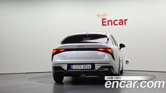 Kia K5 Новый K5 3 поколение 2.0 LPi(Для проката) — Фото автомобиля 2