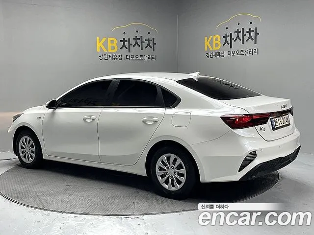 Kia K3 Generation 2 — Фото автомобиля 2