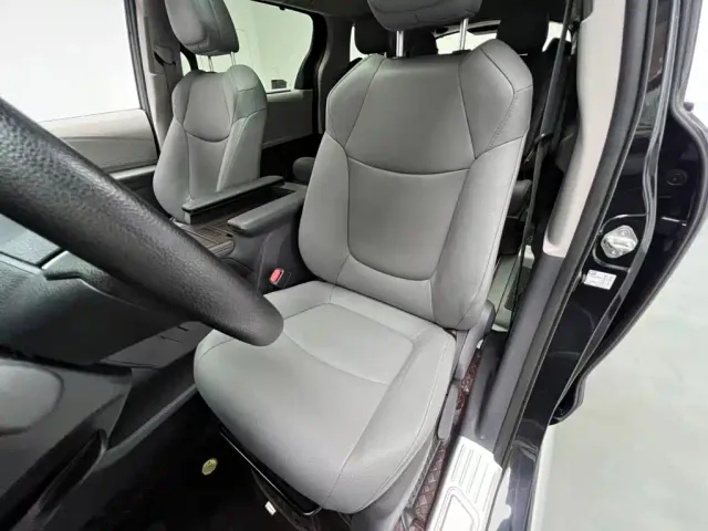 Toyota Granvia — Фото автомобиля 4
