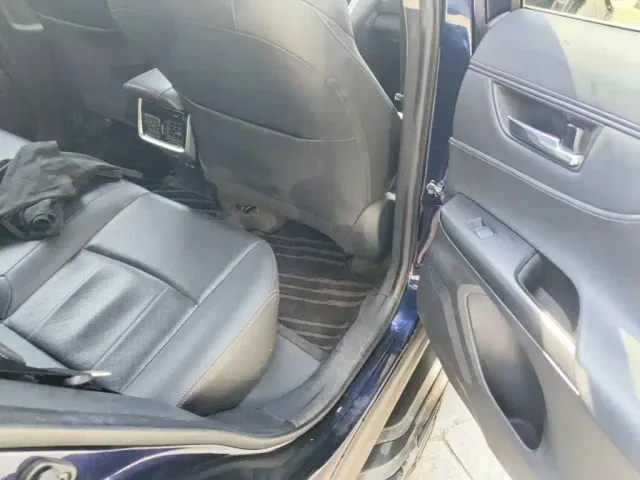 Toyota Harrier — Фото автомобиля 11