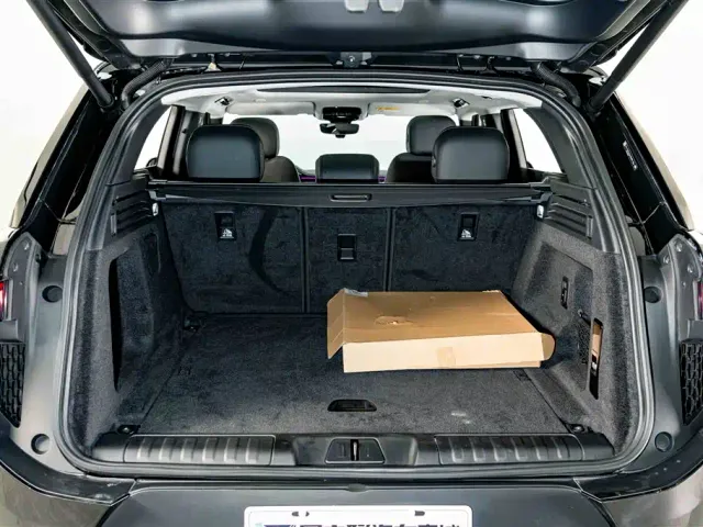 Land Rover Range Rover Sport — Фото автомобиля 24