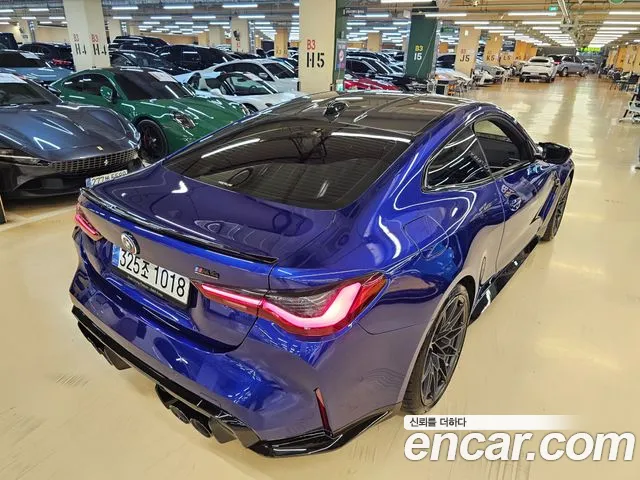 BMW M4 — Фото автомобиля 2