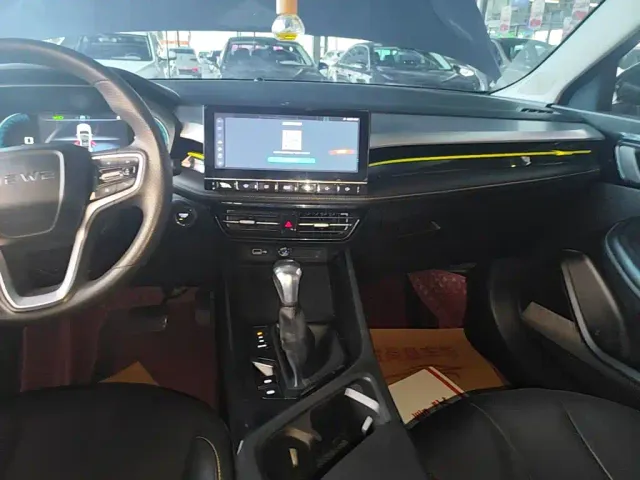 Roewe i5 — Фото автомобиля 12