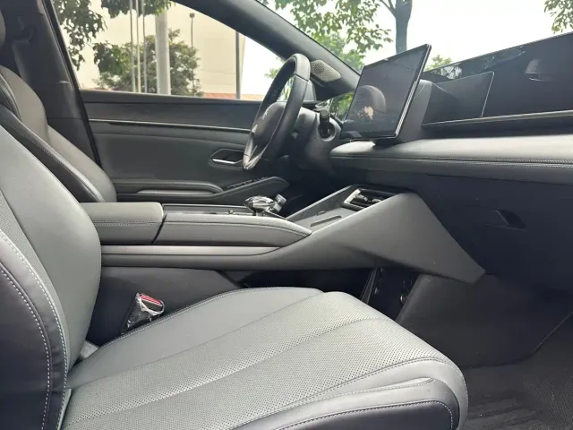 BYD Qin L 2024 DM-i 120KM Superior Edition — Фото автомобиля 14