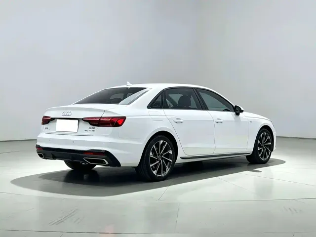 Audi A4L — Фото автомобиля 13