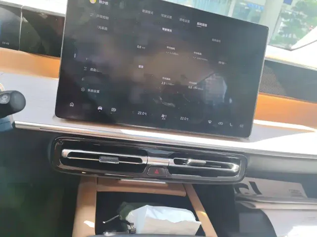 GAC Trumpchi E8 — Фото автомобиля 5