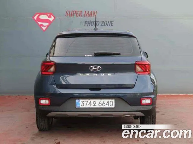 Hyundai Venue — Фото автомобиля 4