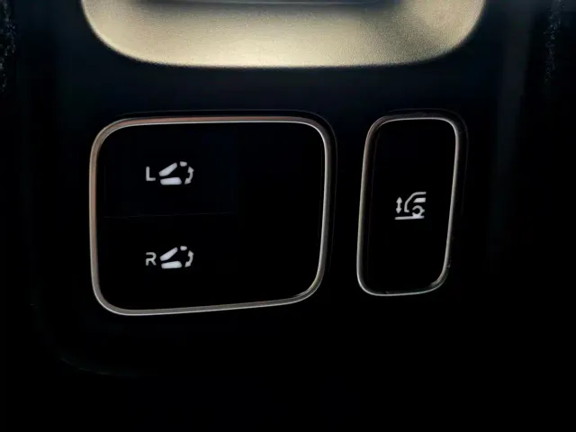 Li Auto L9 — Фото автомобиля 6