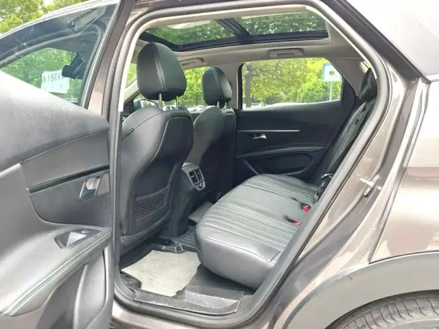 Peugeot 4008 — Фото автомобиля 8