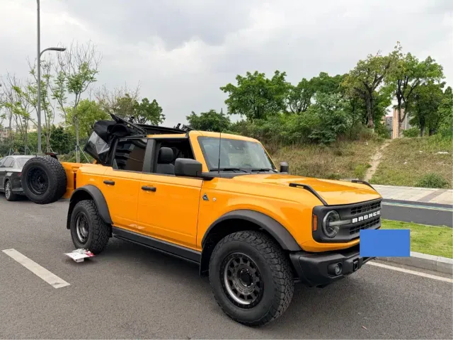 Ford Bronco — Фото автомобиля 5