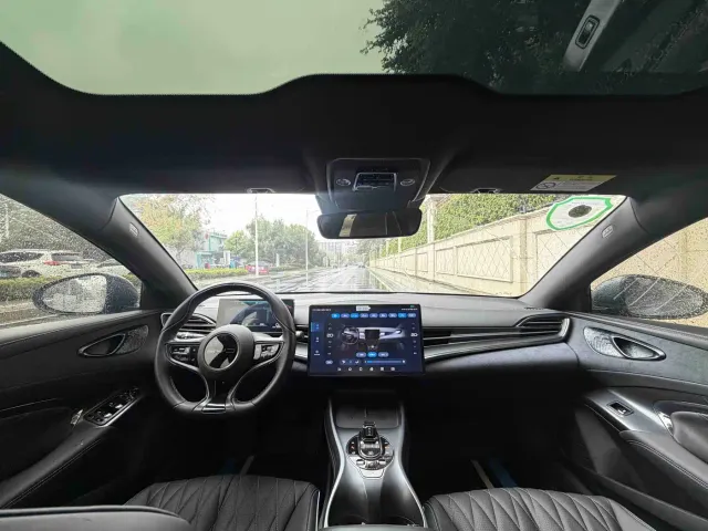 BYD Seal — Фото автомобиля 8