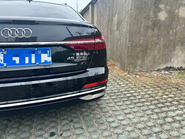 Audi A6L — Фото автомобиля 7