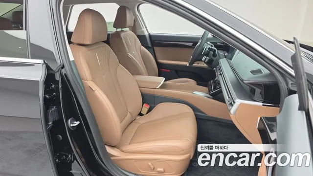 Hyundai Grandeur GN7 — Фото автомобиля 11