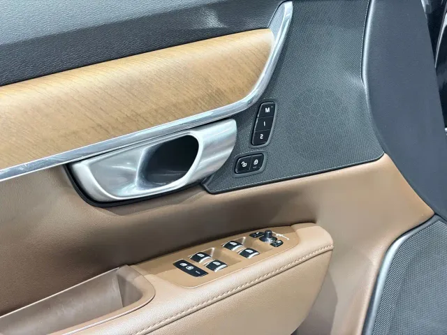 Volvo S90 — Фото автомобиля 13