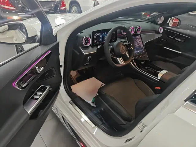 Mercedes-Benz C-Class — Фото автомобиля 15