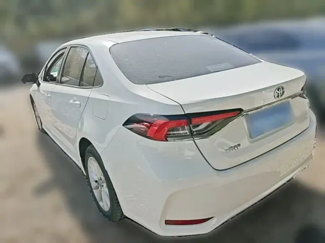 Toyota Corolla — Фото автомобиля 24