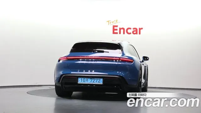 Porsche Taycan Taycan Khan — Фото автомобиля 4