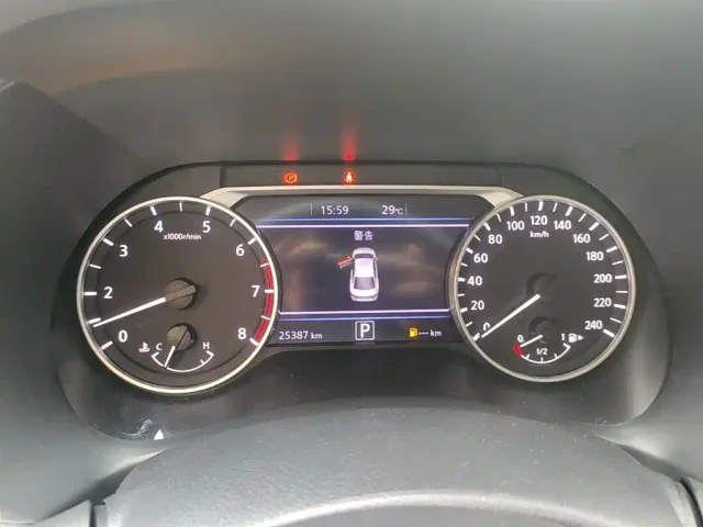 Nissan Sylphy — Фото автомобиля 11