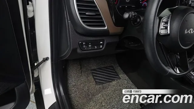 Kia Seltos — Фото автомобиля 29