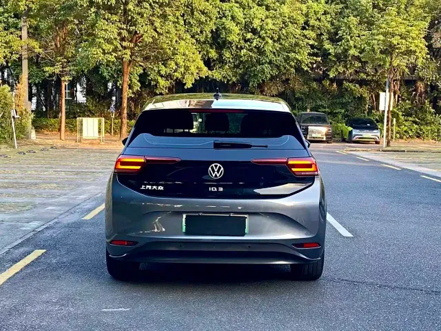 Volkswagen ID.3 — Фото автомобиля 13