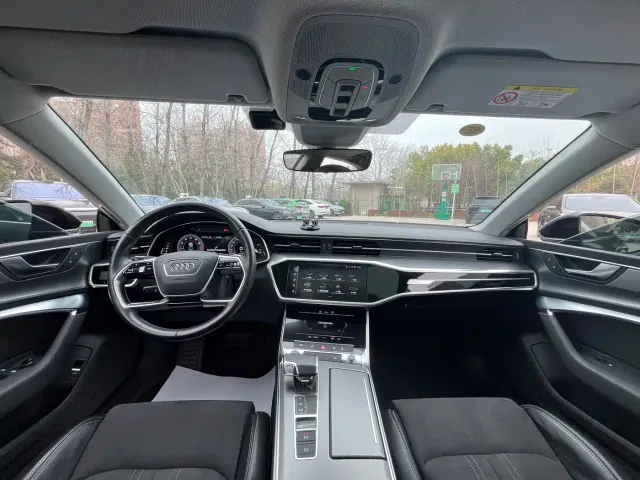 Audi A7L — Фото автомобиля 9