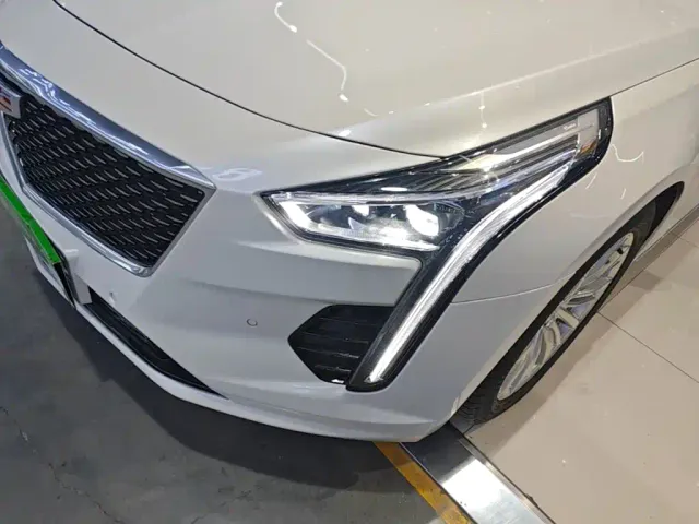 Cadillac CT6 — Фото автомобиля 17