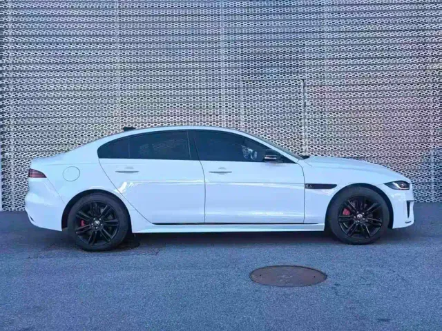 Jaguar XEL — Фото автомобиля 9