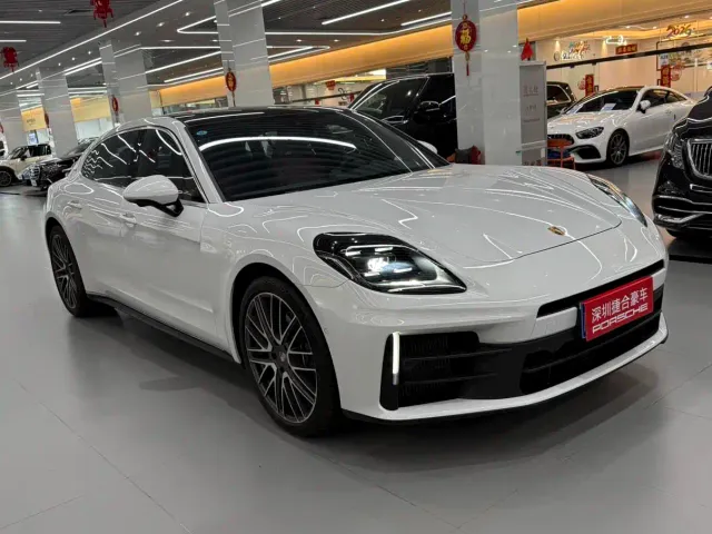 Porsche Panamera — Фото автомобиля 3