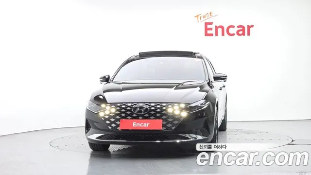 Hyundai Grandeur Grandeur (New) Hybrid — Фото автомобиля 3