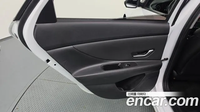 Hyundai Avante CN7 — Фото автомобиля 14