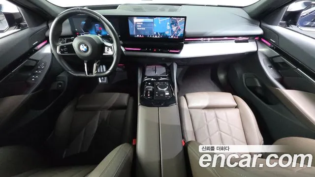 BMW 5 Series G60 — Фото автомобиля 10