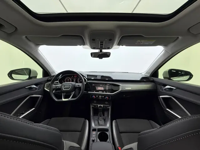 Audi Q3 — Фото автомобиля 10