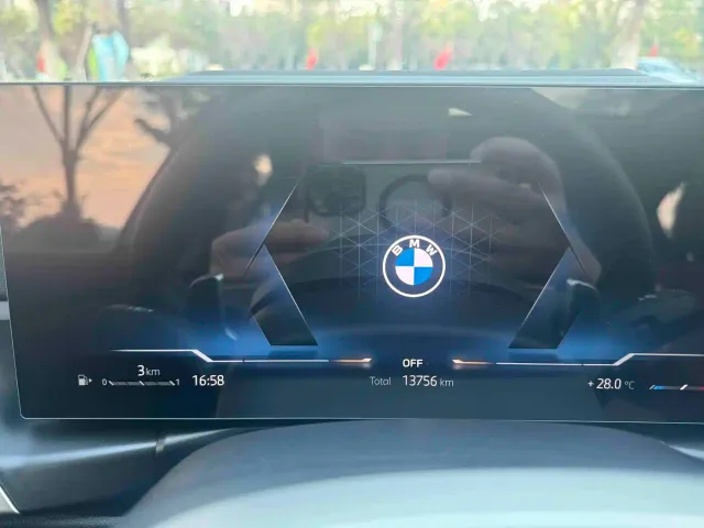 BMW 3 Series — Фото автомобиля 10