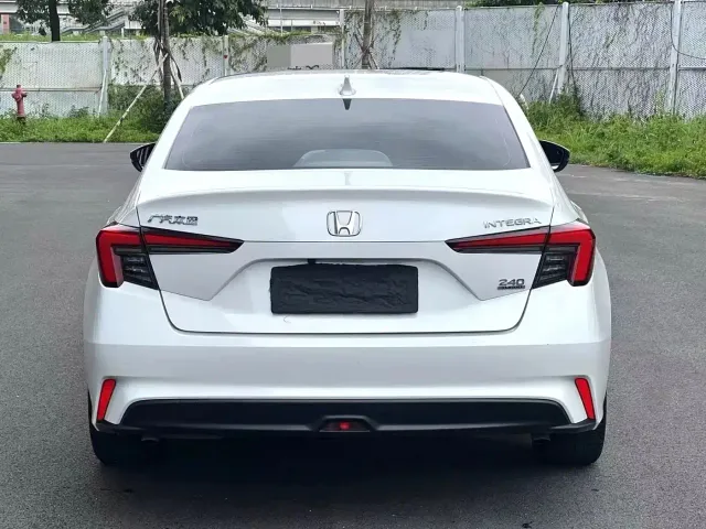 Honda Integra — Фото автомобиля 5