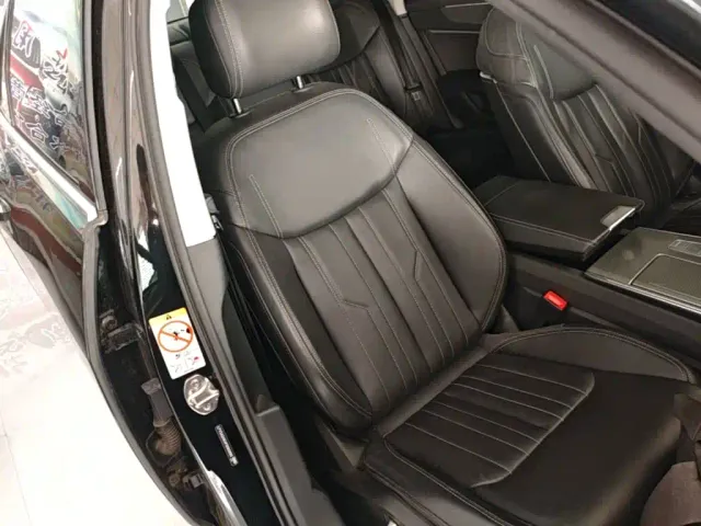 Audi A6L — Фото автомобиля 24