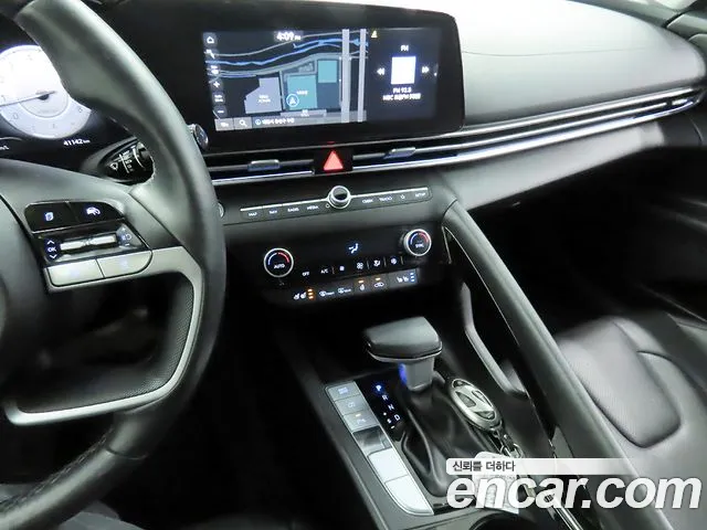 Hyundai Avante CN7 — Фото автомобиля 14