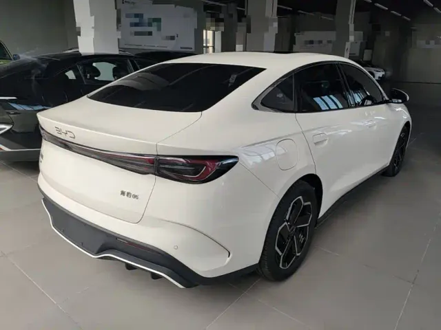 BYD Seal 06 — Фото автомобиля 6
