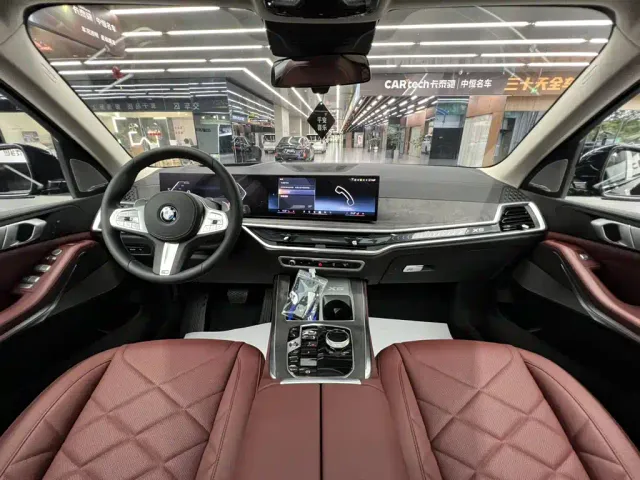 BMW X5 — Фото автомобиля 12