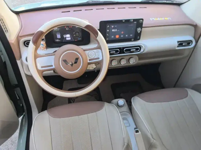 Wuling Hongguang Mini EV — Фото автомобиля 9