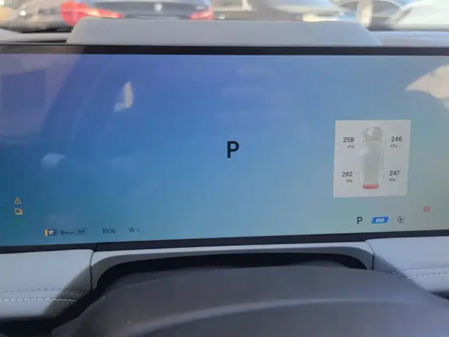 Geely Galaxy E8 — Фото автомобиля 14