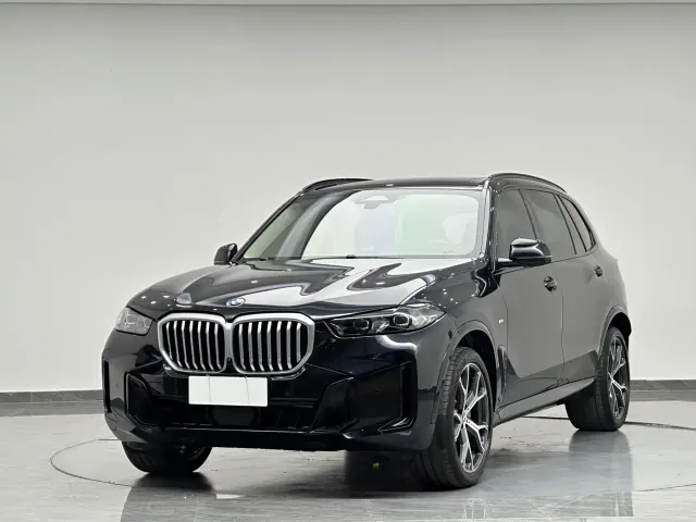Фотография автомобиля — BMW X5