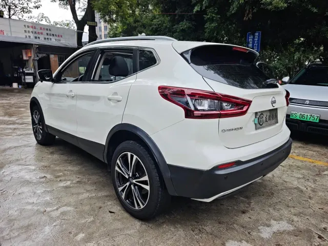 Nissan Qashqai — Фото автомобиля 18