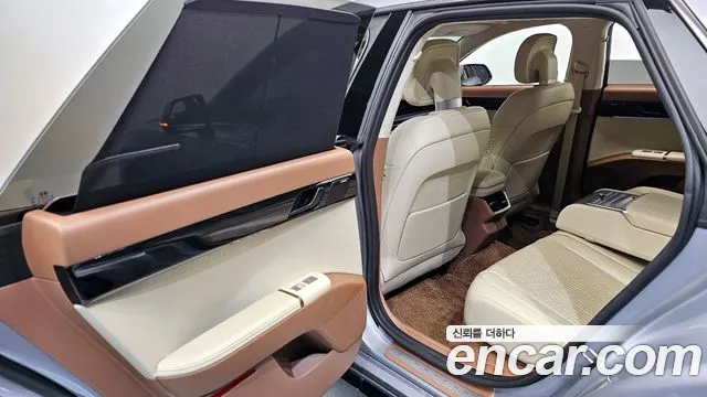 Hyundai Grandeur Grandeur (GN7) 2.5 Бензин 2WD — Фото автомобиля 11