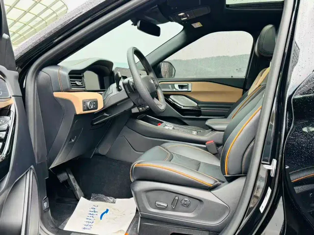 Ford Explorer — Фото автомобиля 13