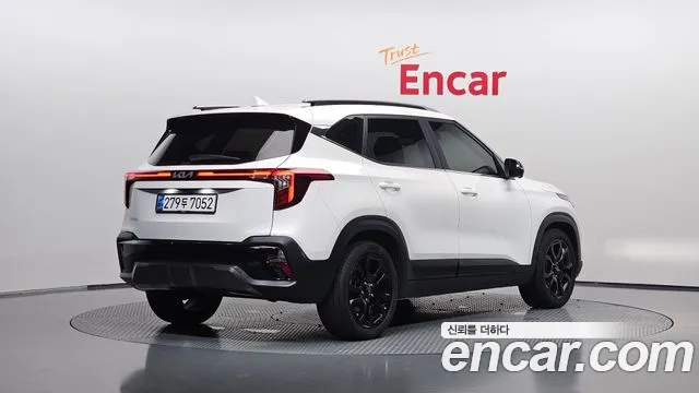 Kia Seltos Бензин 1.6 турбо 2WD — Фото автомобиля 2