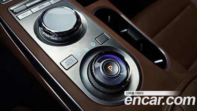 Genesis GV70 2.5T Бензин 2WD — Фото автомобиля 9