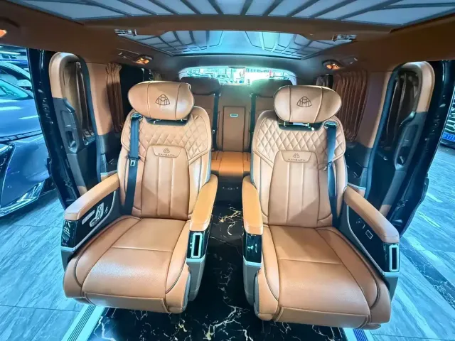 Mercedes-Benz V-Class — Фото автомобиля 9