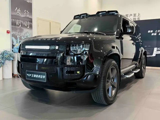 Фотография автомобиля — Land Rover Defender